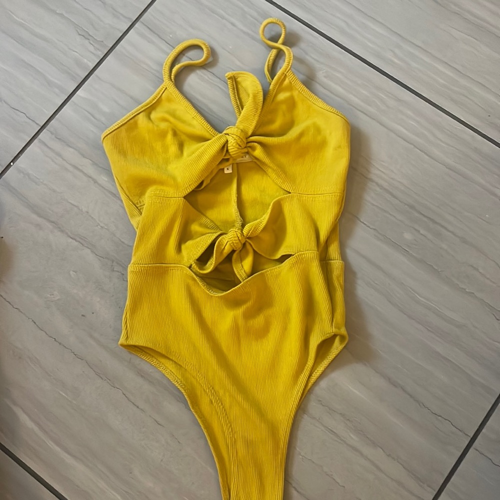 Women’s bodysuit
